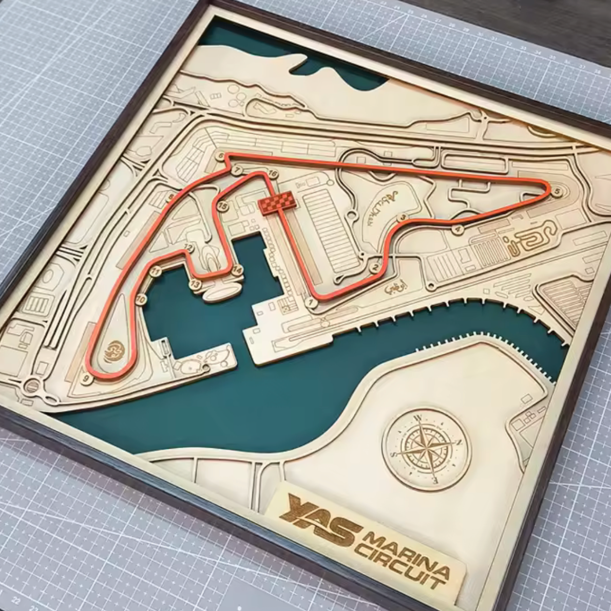 F1 Circuit Wooden Track Frame - Yas Marina (Abu Dhabi GP)
